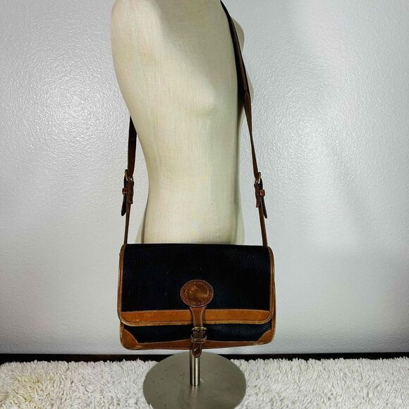 DooneyBourke Womens Crossbody Handbag BlackAndTan Leather Size